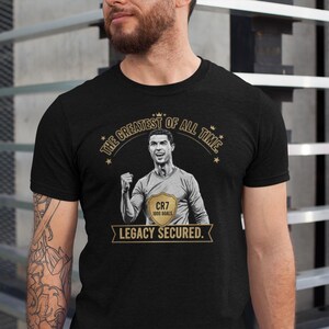 Ronaldo Tshirt, CR7 Tshirt, Cristiano Ronaldo GOAT Football Shirt – Road to 1000 Goals Tee, Soccer Legend Graphic T-Shirt, Football Fan Gift