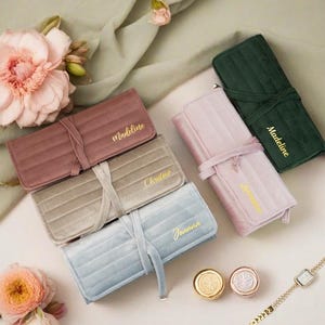 Personalised Jewellery Roll, Name Velvet Travel Jewelry Organizer, Wedding Favors, Bridesmaid Proposal, Mother&#39;s Day Gift, Gift for Her