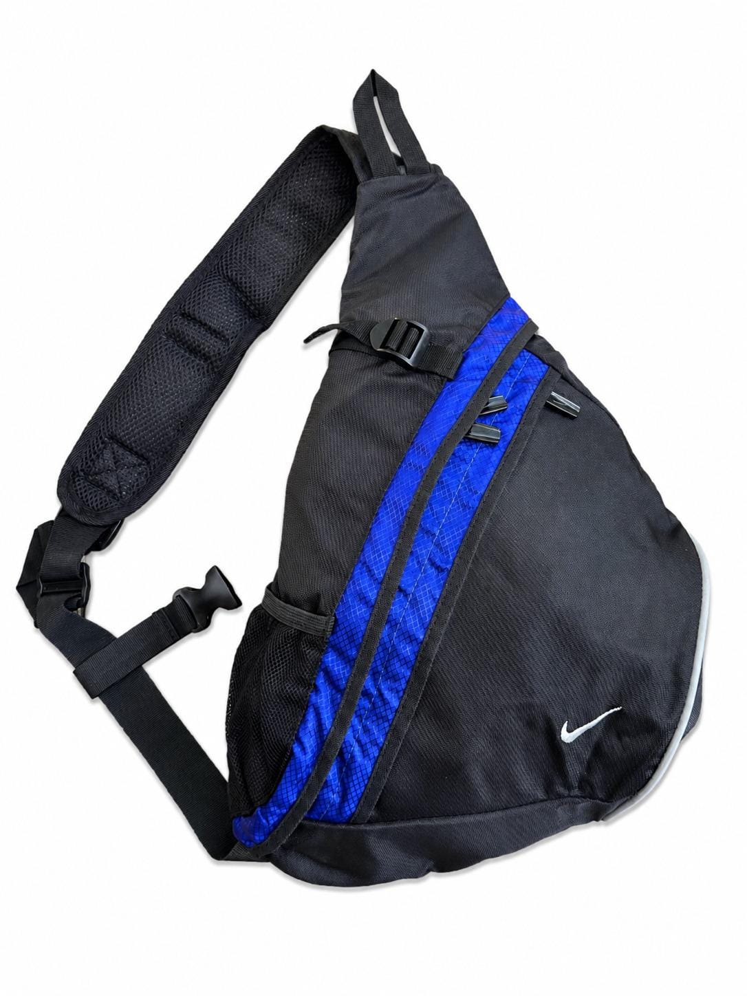nike backpacks with one strap Sportswear Essentials Sling Bag – DTLR resistant material and waterproof Nike Commuter Elite Backpack (15L)