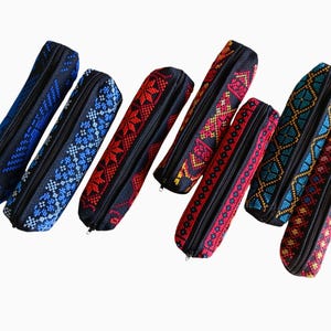 Estuche para maquillaje / lápices Monedero, Tatreez, patrimonio cultural, identidad regional, artesanía cosida a mano, mujeres artesanas, bordado palestino