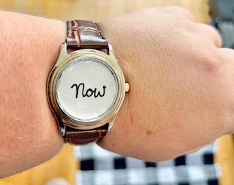Pulsera de reloj 'Now' reciclada: recordatorio de atención plena, pieza única