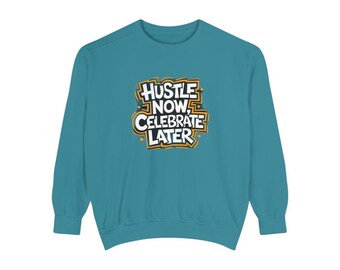 「ハッスル・ナウ・セレブレイト・レイト」Tシャツ - モチベーションアップワークアウトシャツ、フィットネスジムTシャツ、起業家精神あふれるグラインドシャツ、成功の名言アパレル