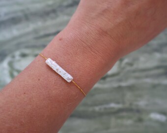 Pulsera con barra de perlas