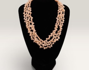Collar de perlas con cuentas de múltiples hilos