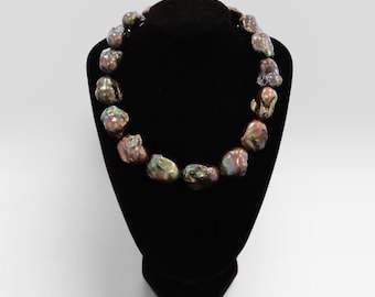 Collar barroco de perlas de agua dulce