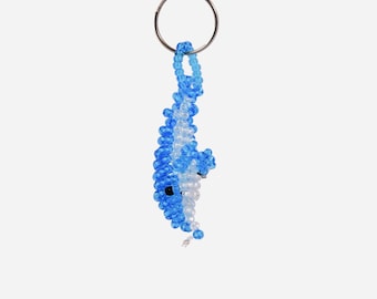 Llavero de cuentas de delfín hecho a mano: dije para bolso inspirado en el océano
