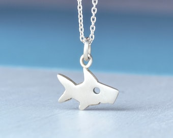 Tiny Shark Charm Necklace Shark Pendant Kids Jewelry sterling silver Ocean Jewelry Boys Pendant Cute girls Birthday gift for boys