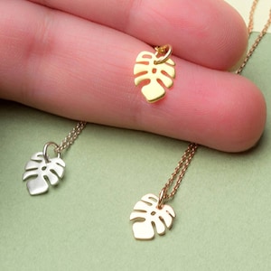 Tiny Leaf Necklace in Sterling Silver / Monstera Tropical Pendant / Plant Lover Gift / Palm charm