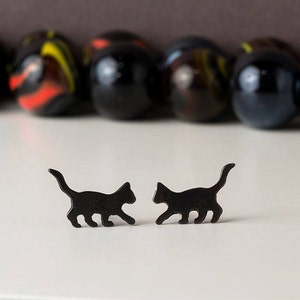 黒猫のイヤリングスタッド 黒猫のスタッド スターリングシルバー キッズイヤリング ティーンジュエリー ペットジュエリーギフト 魔女のイヤリング ティーンギフト