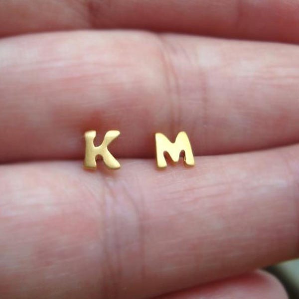 ONE Solid Gold Initial Earring / Personalized Letter Stud / Custom Charm / Gift for her