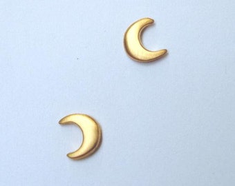 Tiny Crescent Moon Earrings / Cute Solid Gold Celestial Studs / Minimal, Everyday Gift