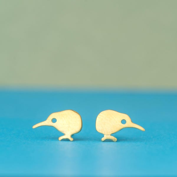 Sterling Silver Tiny Kiwi Earrings / Bird Studs / New Zealand Jewelry / E42