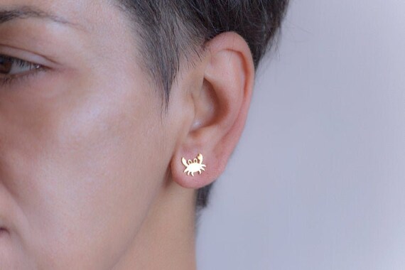 Orecchini a forma di granchio placcati in oro: gioielli nautici in argento sterling - Italia