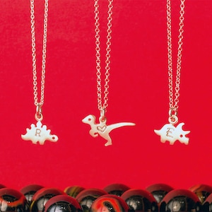 Collar de dinosaurio personalizado en plata de ley / Joyas con inicial / Colgante de animal / Dragón