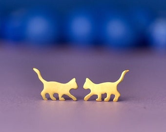 Solid Gold Cat Earrings / 14k solid gold Pet studs / Animal Jewelry / Cat lover gift