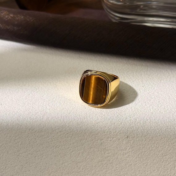 Tiger-eye Signet Ring Gold Cushion Statement Band Mother-of