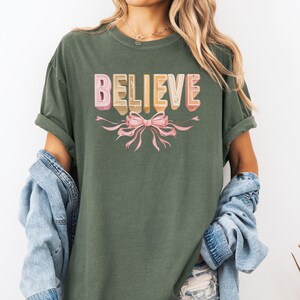 BELIEVE T-Shirt Motivational Graphic Tee Inspirational Shirt Be Positive T-Shirt Gift for Her Casual Wear Statement Top