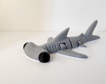 Hammerhead Shark Fidget Toy – Flexi Shark Desk Decor, Cute Ocean Gift, 3D Printed Stress Relief Toy for Shark Lovers