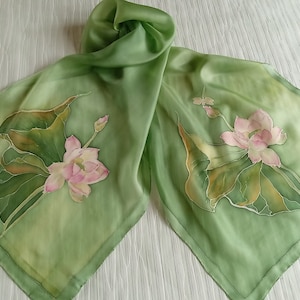 Seidenschal Lotus Blume und Libelle, Custom Order Handbemalt