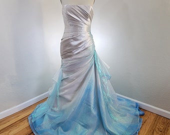 White Blue Wedding Dress, Ombré Wedding Dress, Mermaid Bride Dress, Airbrush Wedding Dress, Size 12  Wedding Dress, Fantasy Wedding Gown