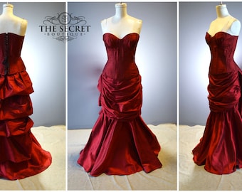 gothic wedding gown/red bustle gown/valentines day/alternative wedding dress/Halloween wedding dress/mina inspired gown/dark academia