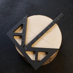 Woodworking Center Finder Jig – Precision Tool for Layouts & DIY Projects - Accurate Ruler for Wood Turning