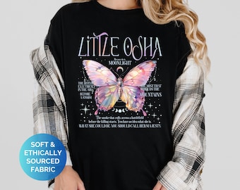 Bücherwurm Bekleidung | Little Osha Schmetterling T-Shirt | Romantik Shirt| Bücherwurm Design | Quicksilver Buch Zitat | &quot;Quicksilver Kingfisher Zitat &quot;&quot;Schwarz&quot;&quot;.&quot;
