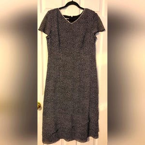 Talbots Vintage Fit Flare Dress 12P Black White Polka Dot V-Neck Midi Feminine