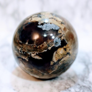 Volcano Agate Sphere 2.9&quot; UV Reactive