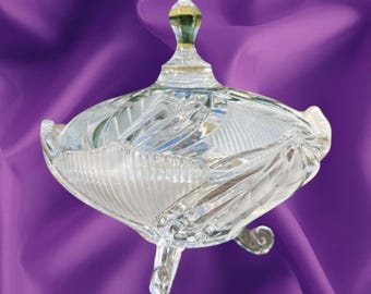 Vintage Beyer Bleikristall 24% Leaded Crystal Three Footed Candy or Trinket Dish with Lid Frosted Leaves Gift. Made in Germany