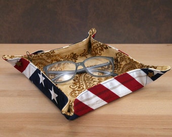 Fabric snap tray - Valet tray - Dice tray - "Patriotic"