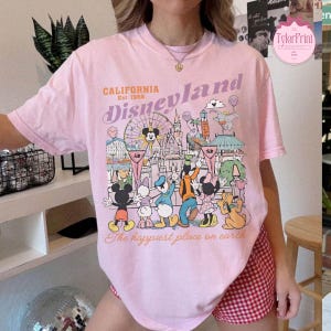 Puede incluir: Un letrero de madera r&uacute;stica con el texto "Welcome to our home" en letras blancas. El letrero presenta un acabado envejecido y un dise&ntilde;o sencillo y acogedor, ideal para la decoraci&oacute;n de la entrada.