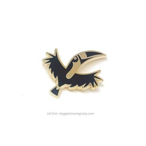 Toucan enamel pin - Wildlife series