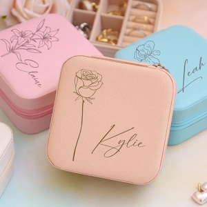 Engraved Birth Flower Jewellery Box,Custom Travel Jewelry Box,Birthday Gift,Bridesmaid Gift, Bridal Party Gift for Her, Gift for Mom, Friend