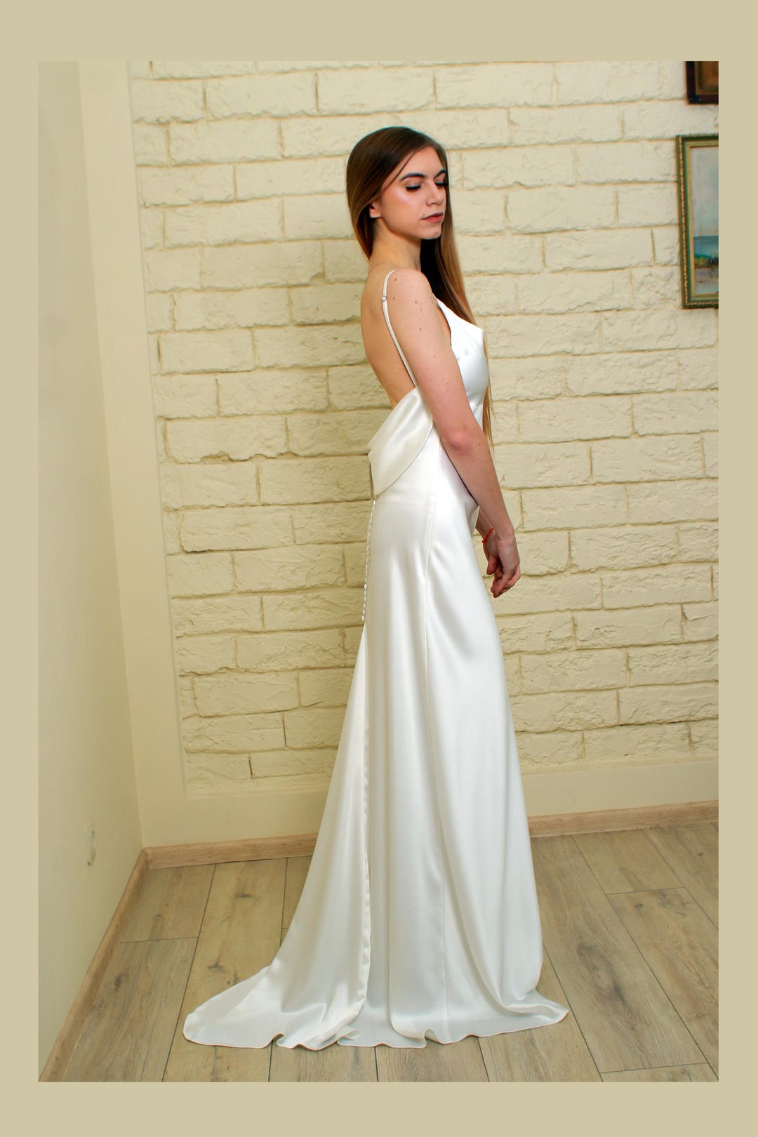 backless wedding dress with buttons Interesting wedding dresses with buttons down the back