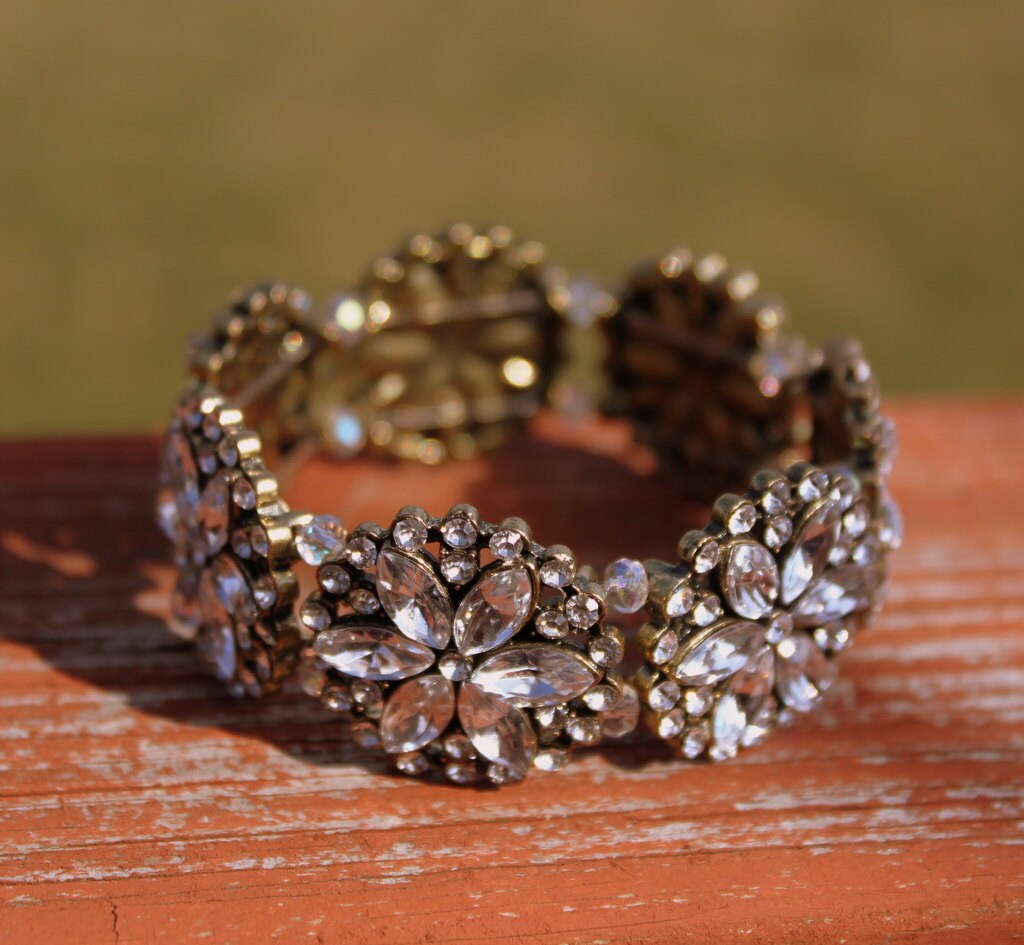 Crystal bracelet trendy boutique jewelry salon bridal gift main image 1