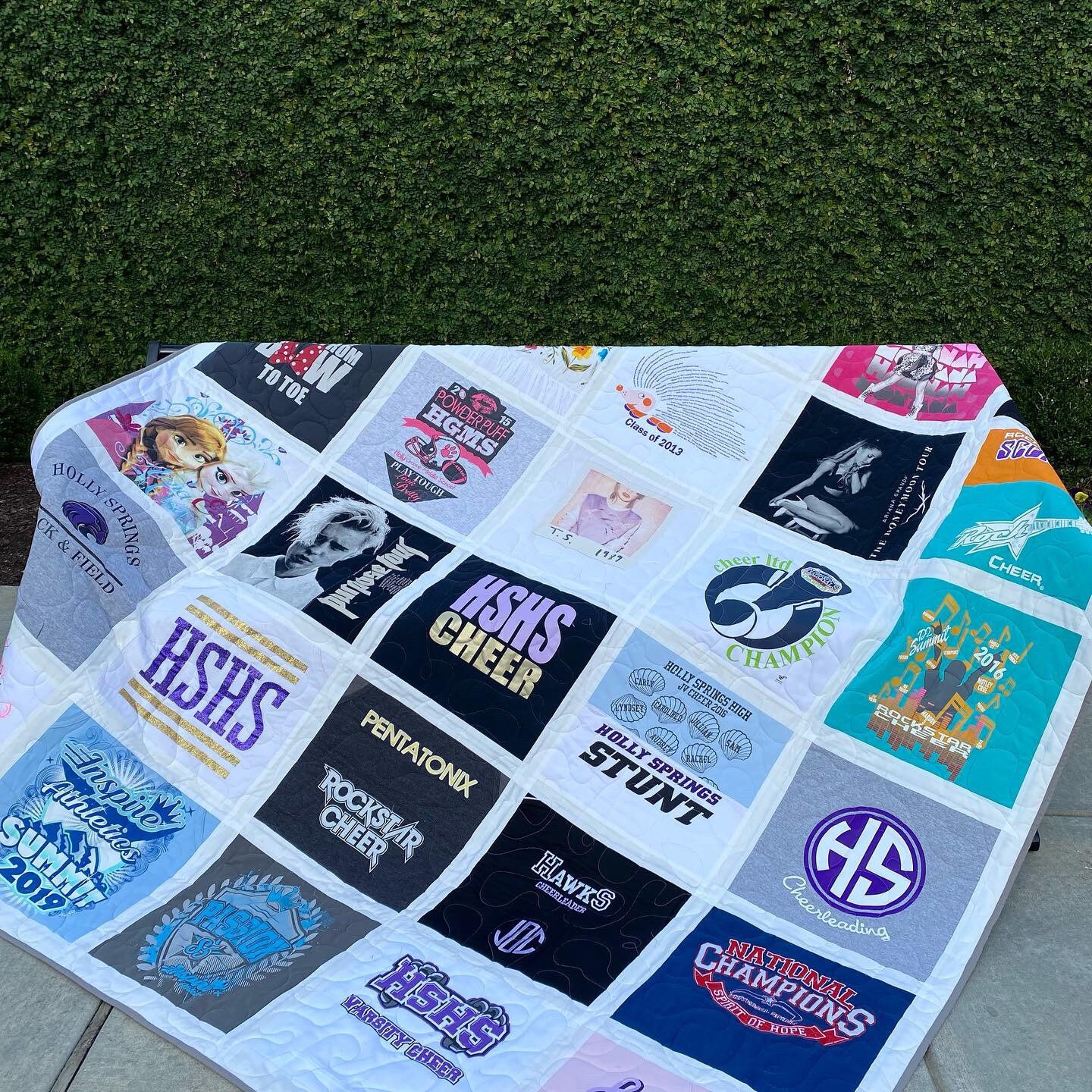 T-shirt Quilt: WITH BORDERS custom Made Graduation Gift - Etsy