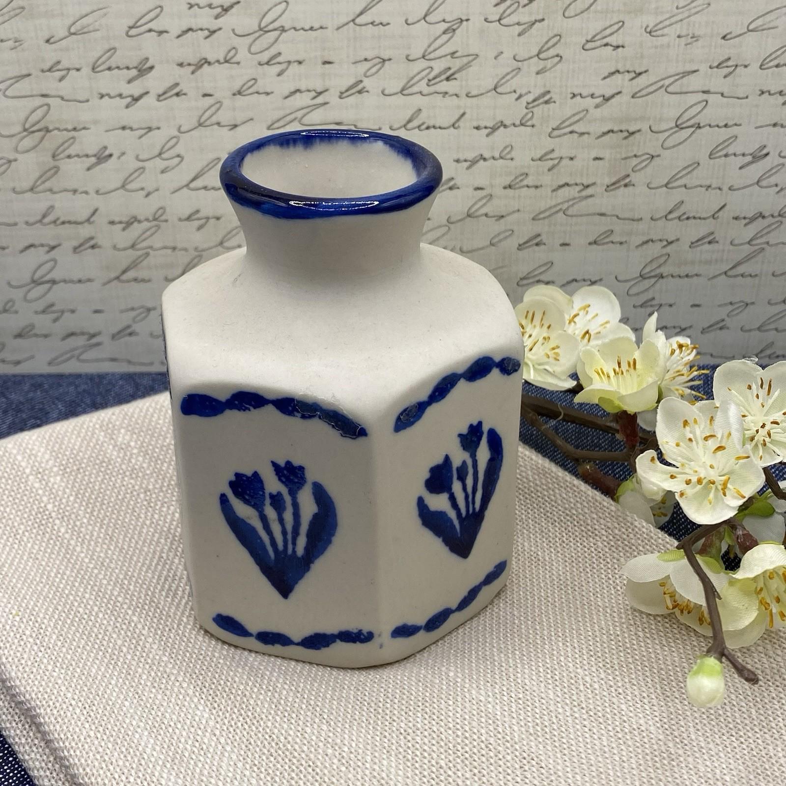 ヴィンテージ ミニチュア磁器花瓶：青い花のつぼみの花瓶、3.5インチ