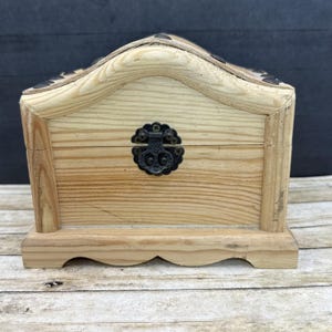 Vintage Cedar Wood Treasure Box: Studded Keepsake Jewelry Storage
