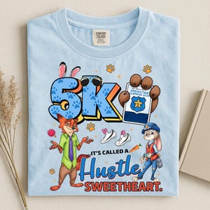 Camiseta Comfort Colors® Nick Wilde & Juddy Hopps Zootopia 5k It's Called a Hustle Sweetheart, camiseta gráfica de Walt Disney World imagen 3