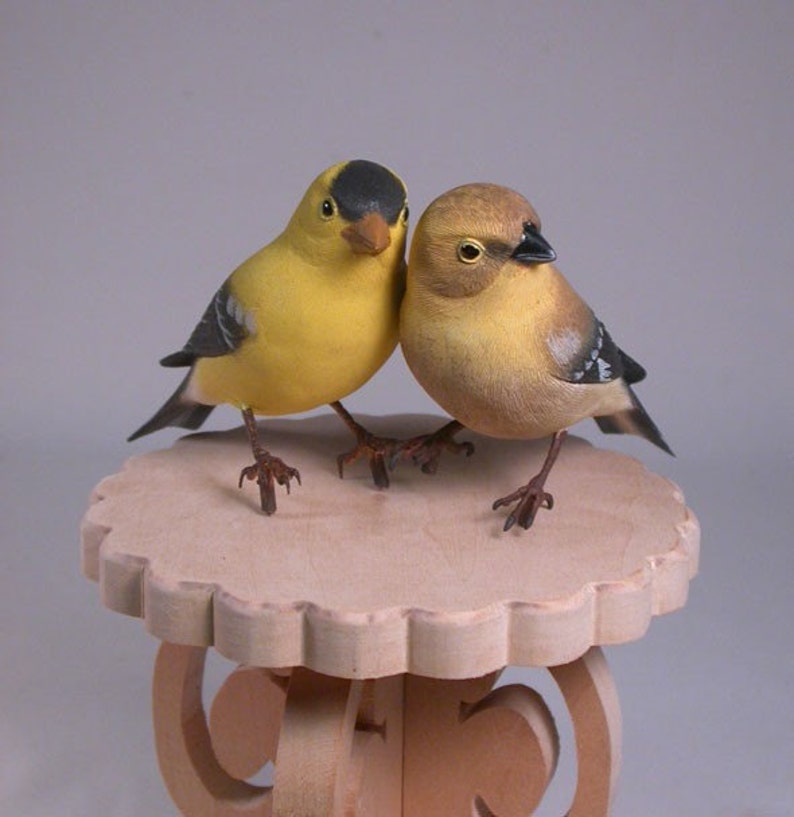 Cake Topper Wooden Hand Carved and Painted American Goldfinch Love Birds zdjęcie 2