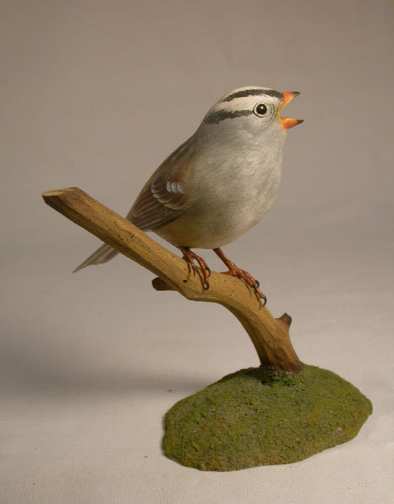 Weiß gekrönten Spatz Hand geschnitzte hölzerne Songbird | Etsy