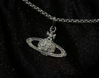 Zilverkleurige hanger met planetenmotief, kristallen ruimtesieraad, vintage statement ketting, cadeau voor haar