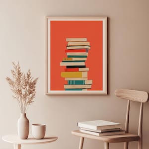 Könnte beinhalten: Ein Stapel bunter Bücher vor einem korallenfarbenen Hintergrund. Die Bücher sind in einem vertikalen Stapel angeordnet, wobei das höchste Buch oben und das niedrigste Buch unten liegt. Die Bücher sind alle unterschiedlich groß und geformt und alle mit verschiedenen Mustern und Farben bedeckt.