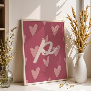 Print digital con inicial P para habitación infantil / Corazones / Rosa y rojo / Barbie / lámina imprimible