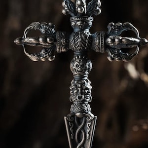 Colgante tibetano Phurba de plata de ley: collar con amuleto Vajra Kila