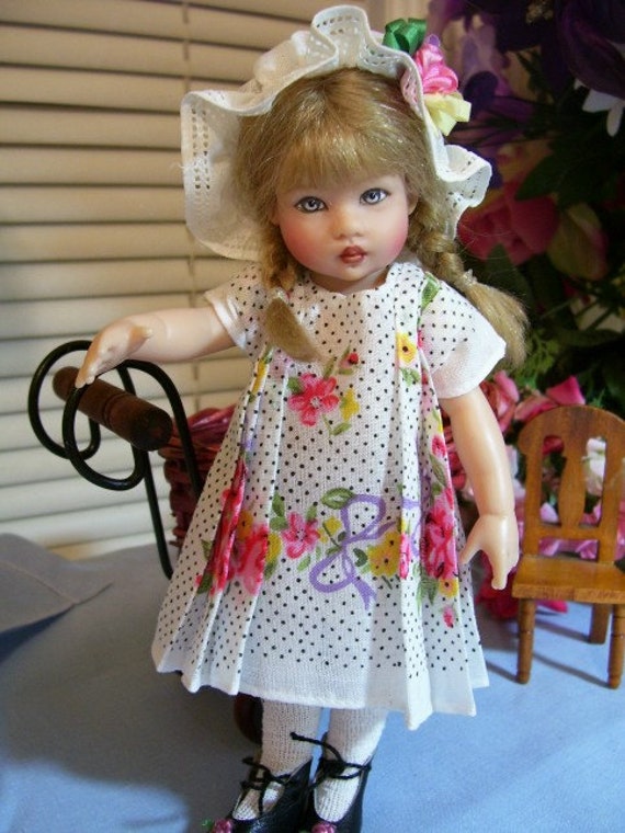 old fashioned dolls