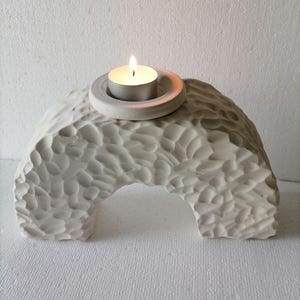 Ceramic pet urn
