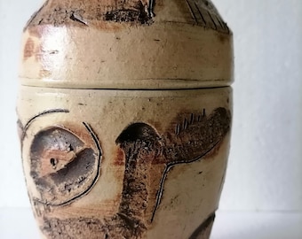 Ceramic pet urn