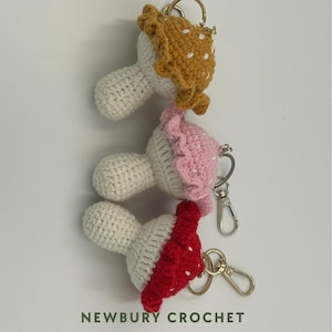 Handgemachter gehäkelter Pilz Schlüsselanhänger - Süßes & Buntes Amigurumi Accessoire